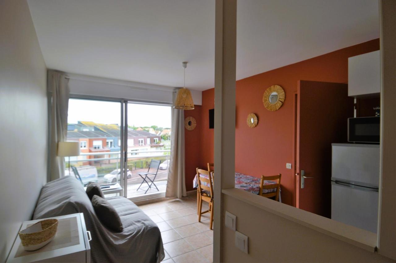 Appartement Au Pied De La Plage - Balcon - Parking Курсел-сюр-Мер Екстериор снимка