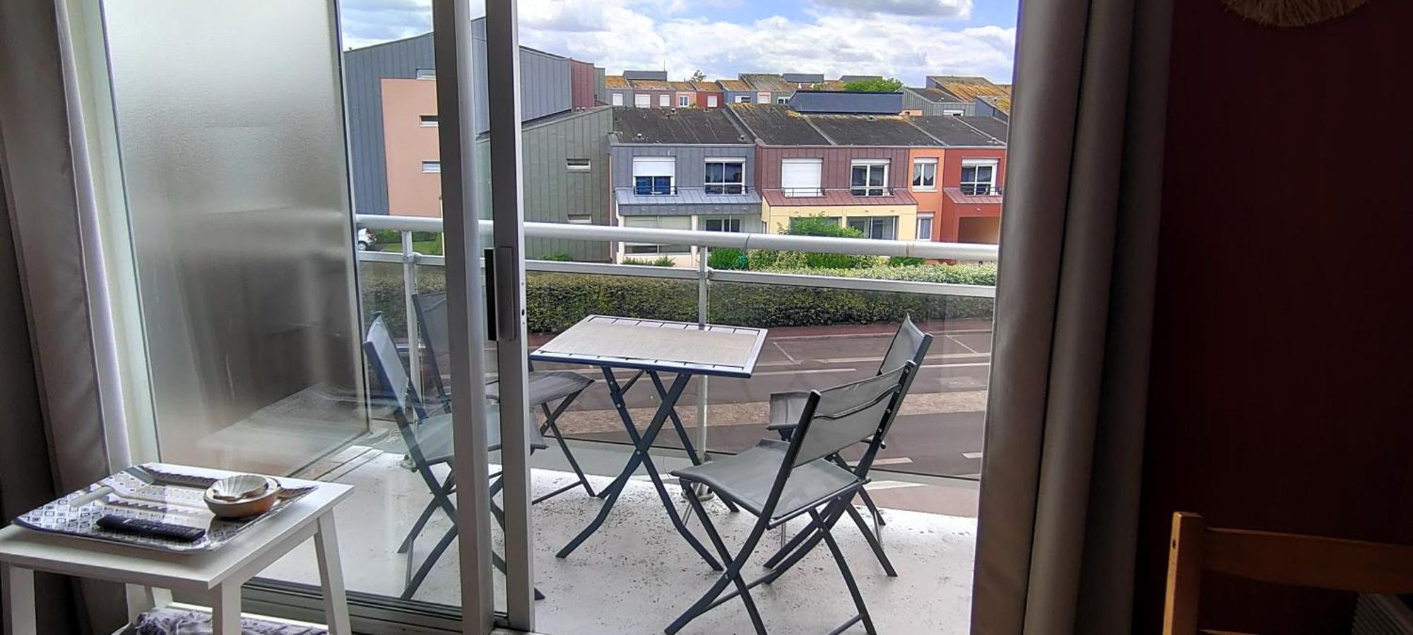 Appartement Au Pied De La Plage - Balcon - Parking Курсел-сюр-Мер Екстериор снимка
